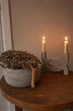 Tweedelige Decoratie Set Betonnen Schaal/Vaas & Kandelaar, Ophalen, Overige materialen, Zo goed als nieuw, Grijs
