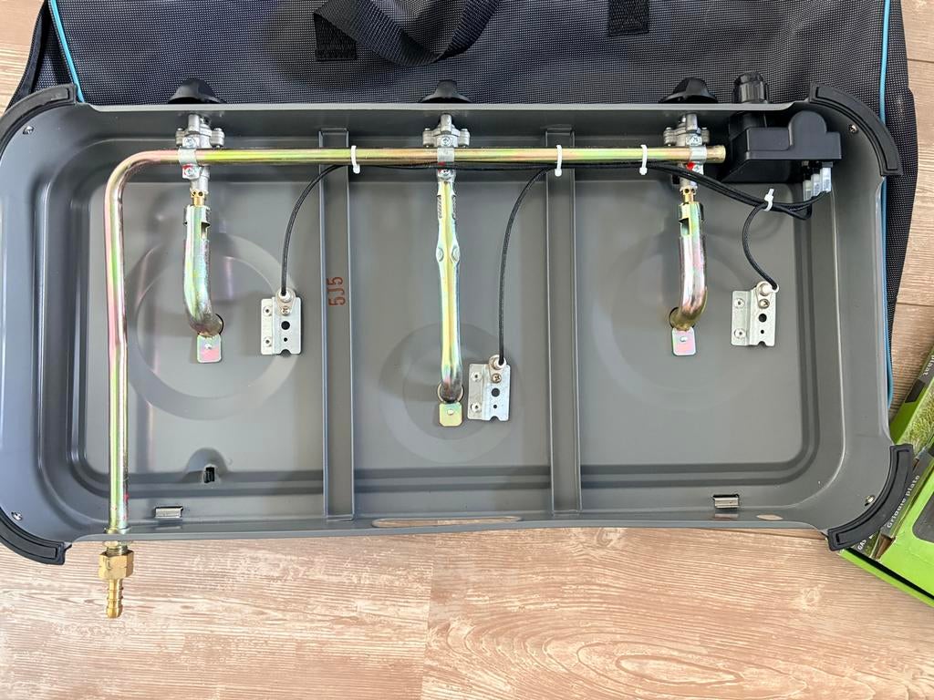 Gimeg 3-pits camping kookplaat met grill en Bo-Camp tas, Caravans en Kamperen, Kampeeraccessoires, Ophalen of Verzenden, Zo goed als nieuw