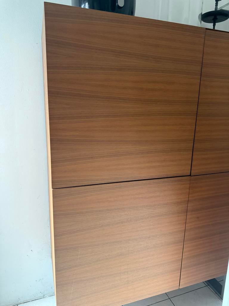 Massief notenhouten kast - Italiaans design, Huis en Inrichting, Ophalen of Verzenden, Gebruikt