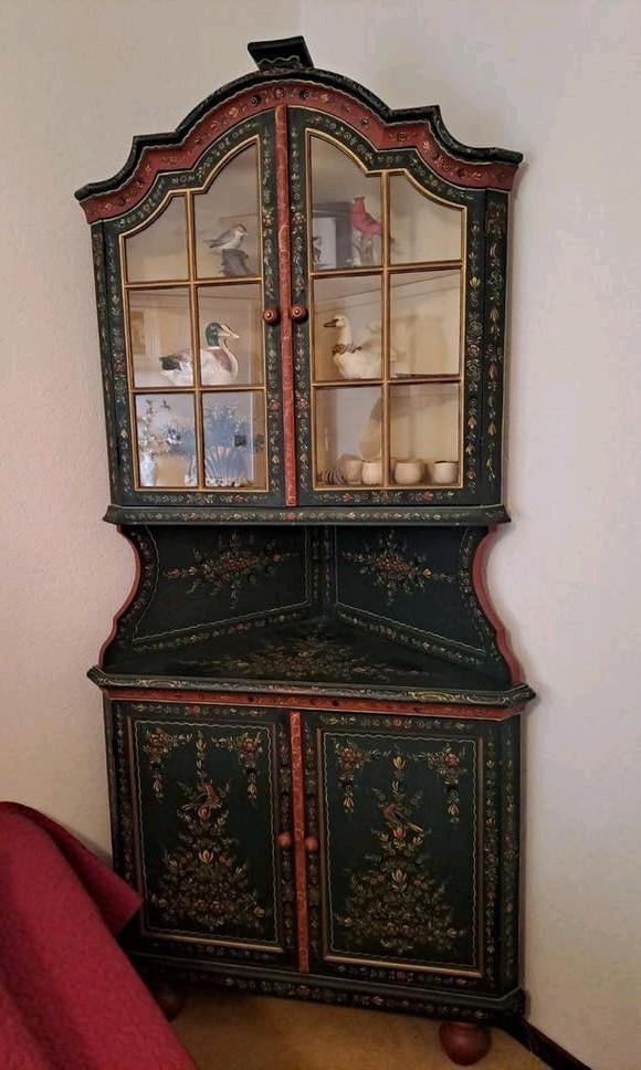 Roosje Hindeloopen hoekkast met donkergroen bloemmotief, Ophalen