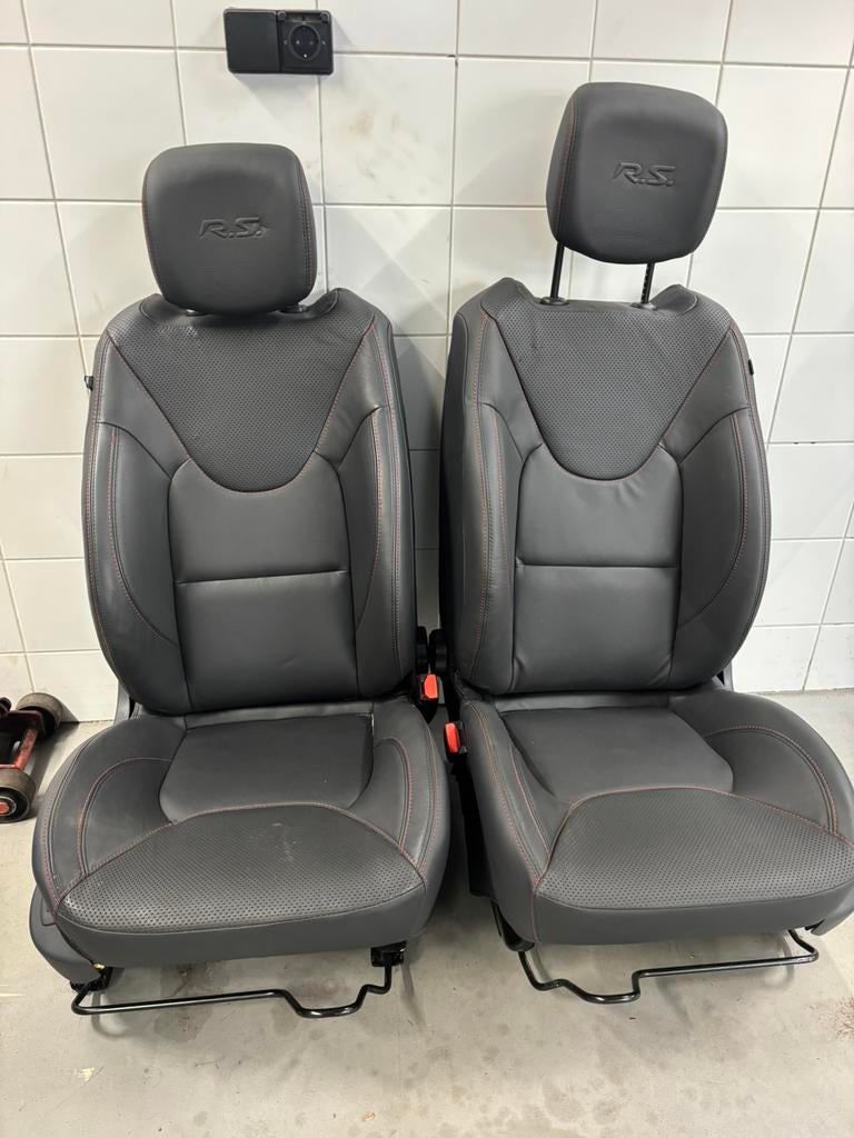 Clio 4 rs stoelen leer met stoelverwarming, Auto-onderdelen, Ophalen