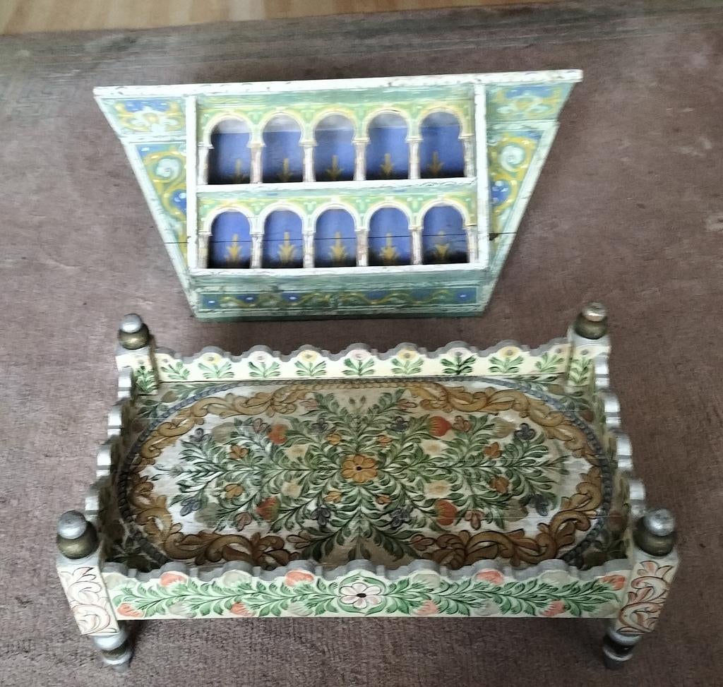 Marrokaans tafel en muur kastje., Ophalen