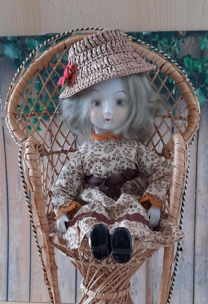 ANTIEKE VINTAGE POP H:36 op PAUWENTROON H:40 BROCANTE POP, Ophalen of Verzenden