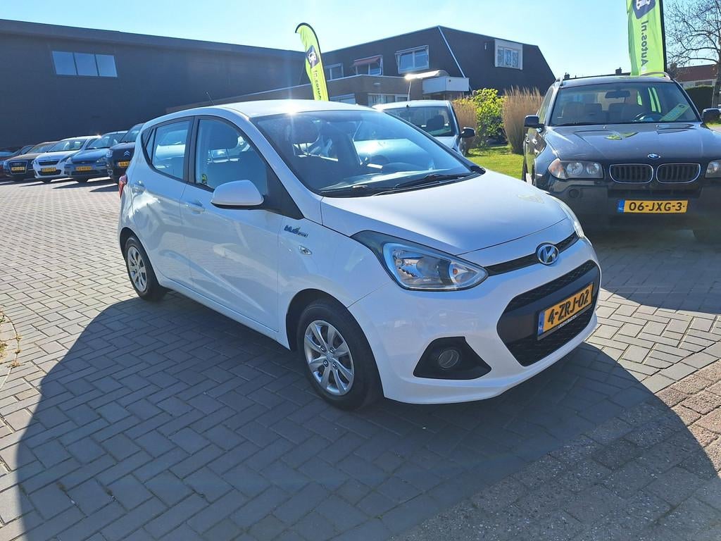 Hyundai I10 1.0i i-Motion Comfort / Keurige auto / APK mei 2, Auto's, Voorwielaandrijving, Euro 5, Gebruikt, 31 €/maand