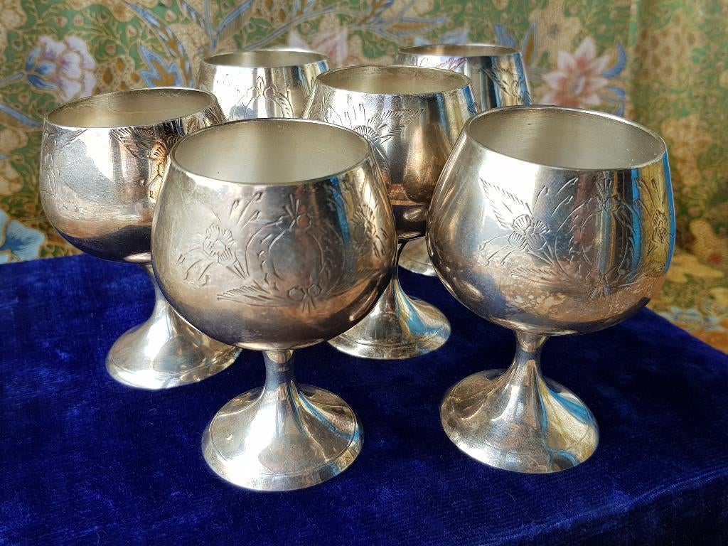 Zes oude silverplate brandykelken uit Engeland in kistje., Ophalen of Verzenden