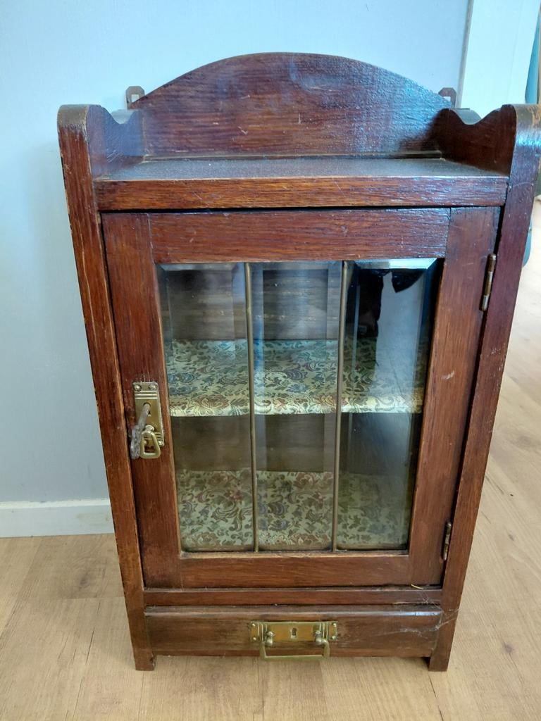 Oud gaaf hangkastje met sleutel en lade - 60x36x22 cm, Ophalen of Verzenden