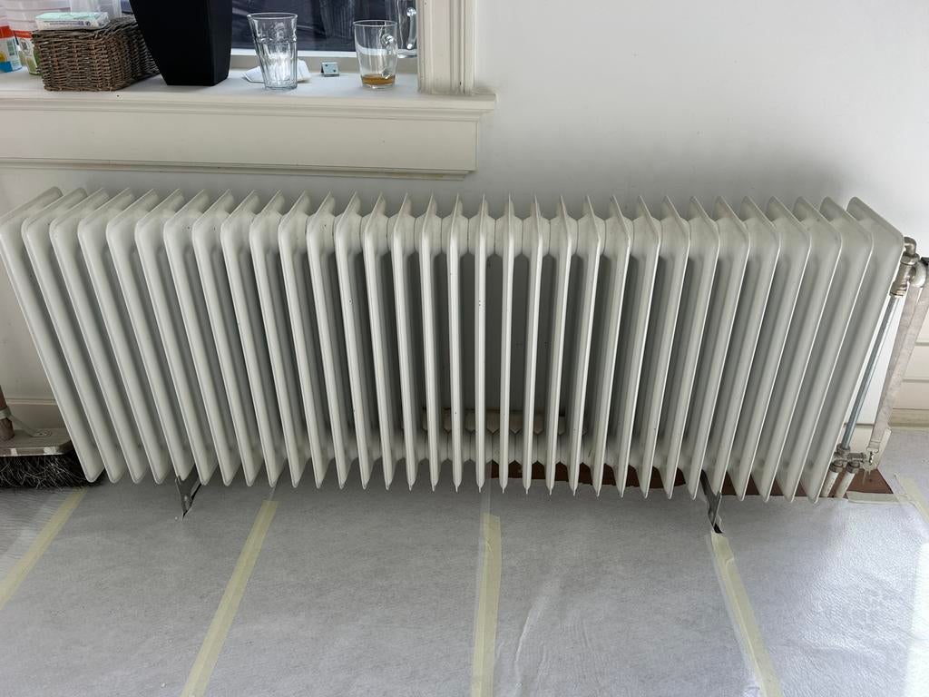 Radiator ‘oude stijl’ / klassiek, Doe-het-zelf en Verbouw, Verwarming en Radiatoren, Ophalen, Zo goed als nieuw, Radiator, 30 tot 80 cm