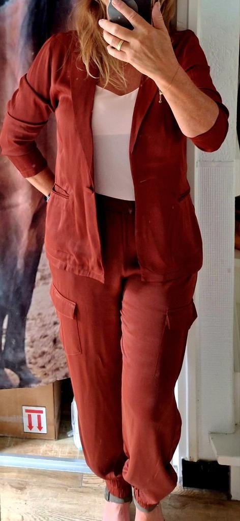 3 delig dames pak costes, Kleding | Dames, Ophalen of Verzenden, Zo goed als nieuw, Maat 38/40 (M)