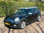 Mini Clubman 1.6 16V Cooper 120pk 2008 Zwart, Auto's, Mini, Voorwielaandrijving, 4 cilinders, 4 stoelen, Leder en Stof