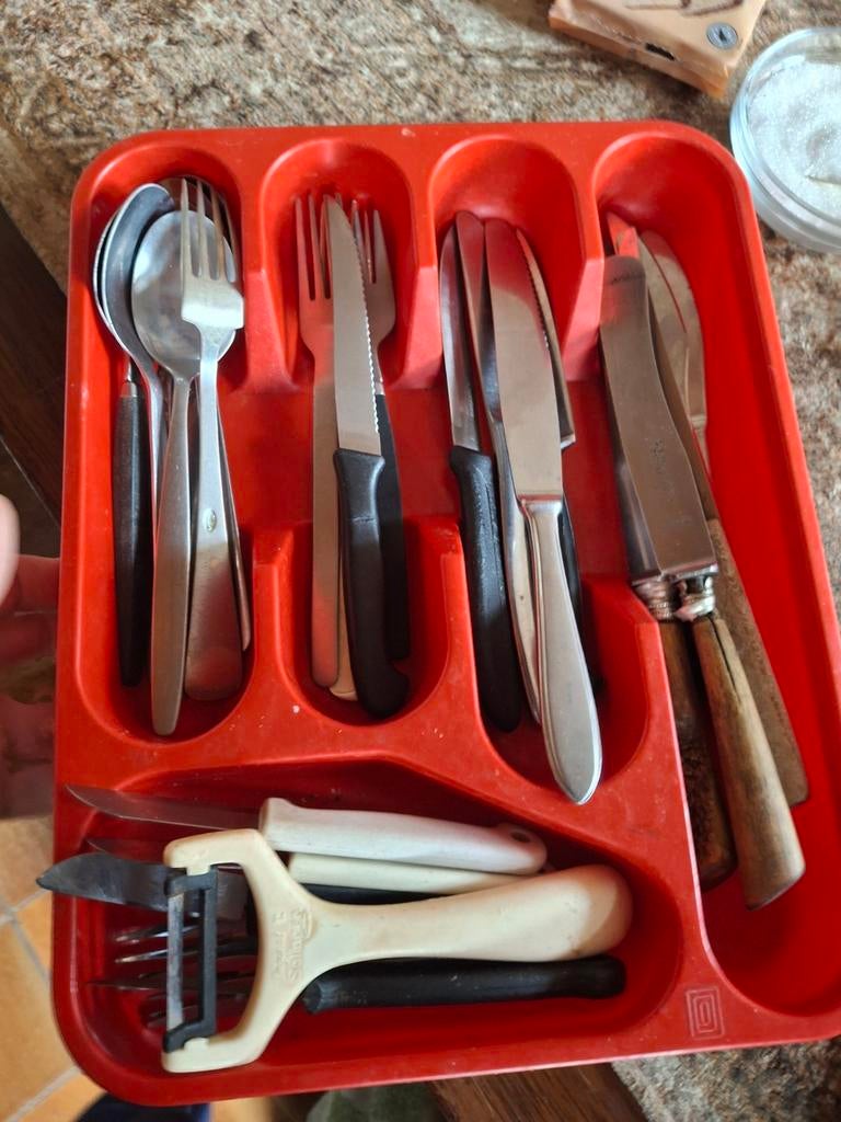 Diverse bestekset met bestekbak - gratis af te halen, Ophalen of Verzenden, Gebruikt, Rvs of Chroom, Bestekset