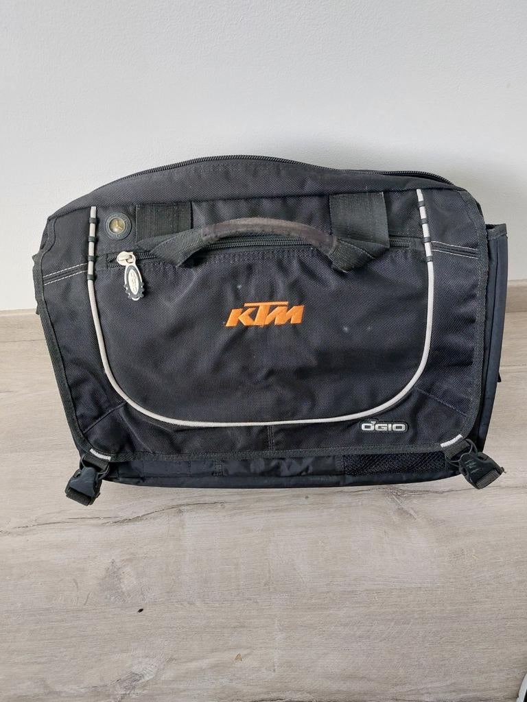 Praktische OGIO KTM reis/laptoptas, Ophalen of Verzenden, Zo goed als nieuw, Zwart, 30 cm of meer