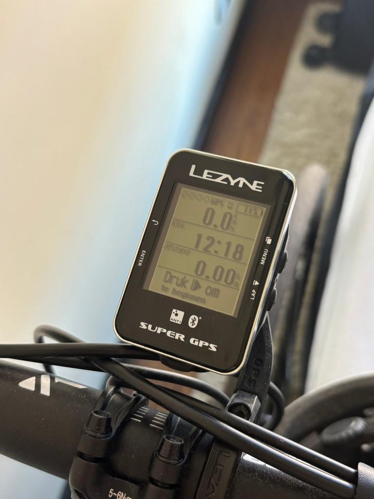 Lezyne Super GPS fietscomputer, Ophalen of Verzenden, Draadloos, Gebruikt