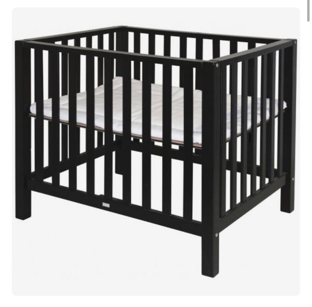 TWF Box Timo Zwart inclusief Matras, Kinderen en Baby's, Boxen, Ophalen, Zo goed als nieuw, Rechthoekig, In hoogte verstelbaar