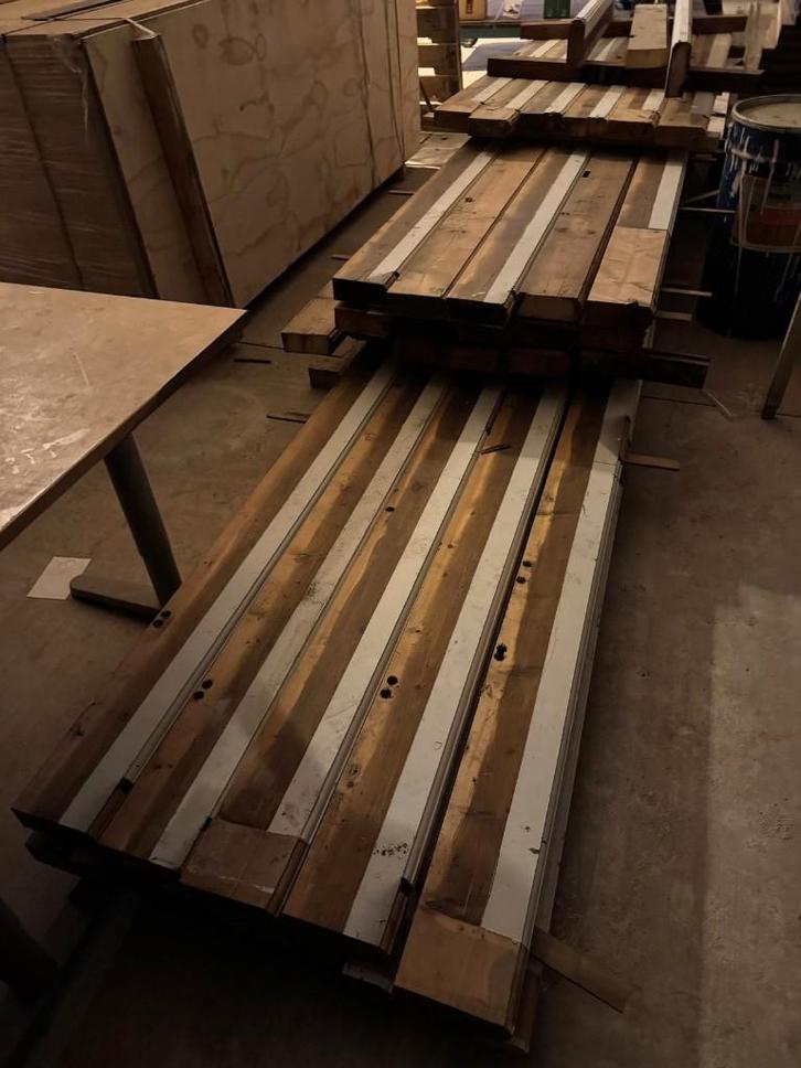 Gebruikte balken met profiel, Tuin en Terras, Palen, Balken en Planken, Gebruikt, Balken, 250 cm of meer, Ophalen