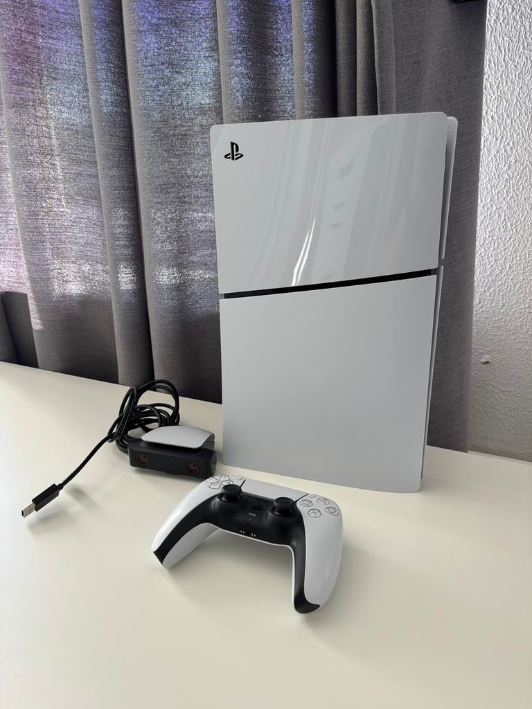 Playstation 5 + webcam, Spelcomputers en Games, Spelcomputers | Sony PlayStation 5, Zo goed als nieuw, Ophalen