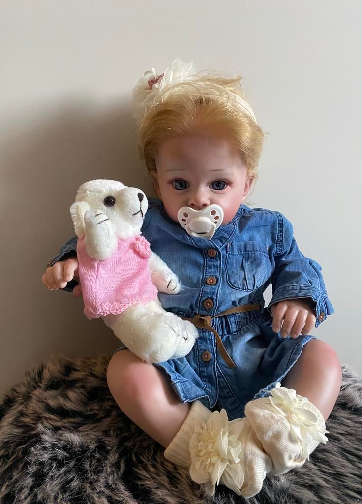 Mooi reborn meisje, Verzamelen, Poppen, Verzenden, Zo goed als nieuw, Pop, Levensecht of Reborn