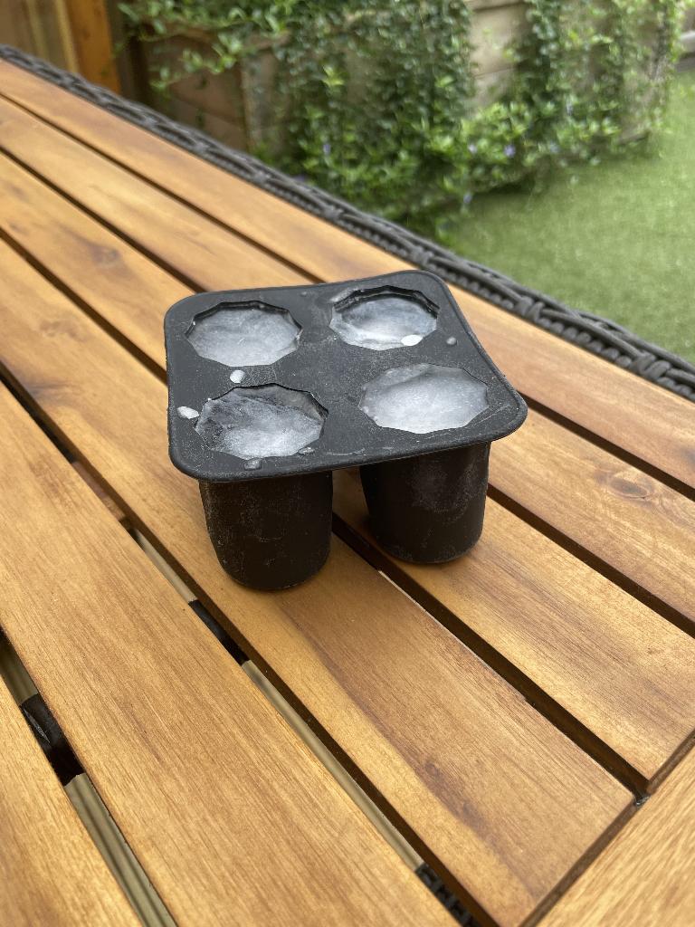 Shotglas mal voor 4 ijs shotglazen, Verzamelen, Www.pand50.nl, Overige typen, Ophalen of Verzenden, Printer 29B Coevorden
