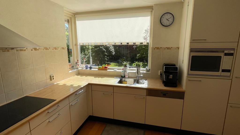 Siematic keuken met AEG, Bosch, Bauknecht apparatuur, Huis en Inrichting, Keuken | Complete keukens, Ophalen, Gebruikt, Hoekkeuken