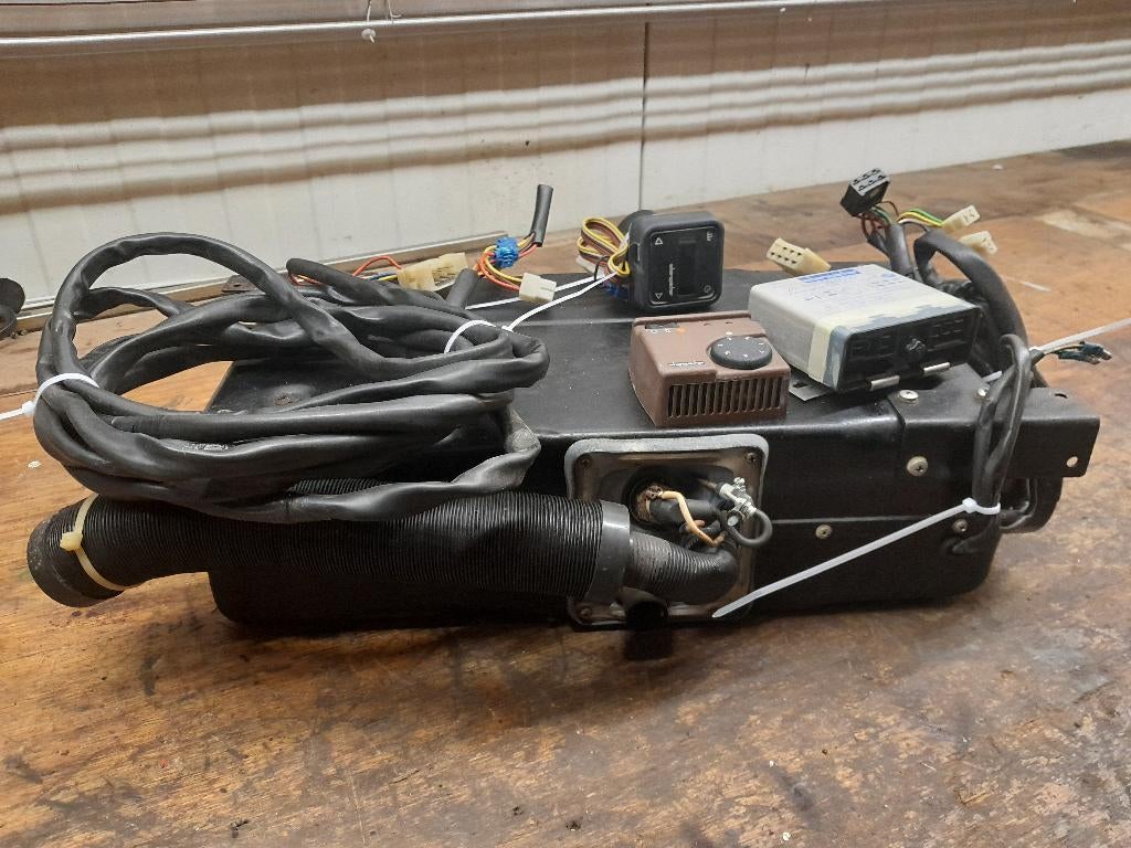 Eberspracher standkachel Benzine, Ophalen, Gebruikt