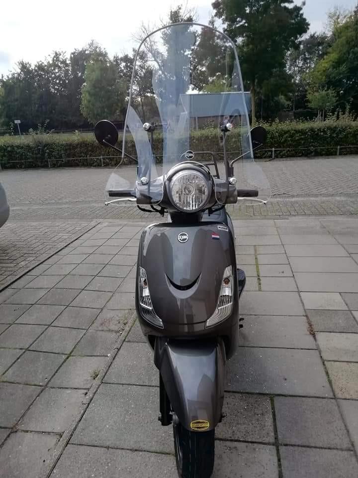 Sym Fiddle II Scooter - Grijs, zo goed als nieuw, Fietsen en Brommers, Scooters | SYM, Zo goed als nieuw, Fiddle, Maximaal 45 km/u