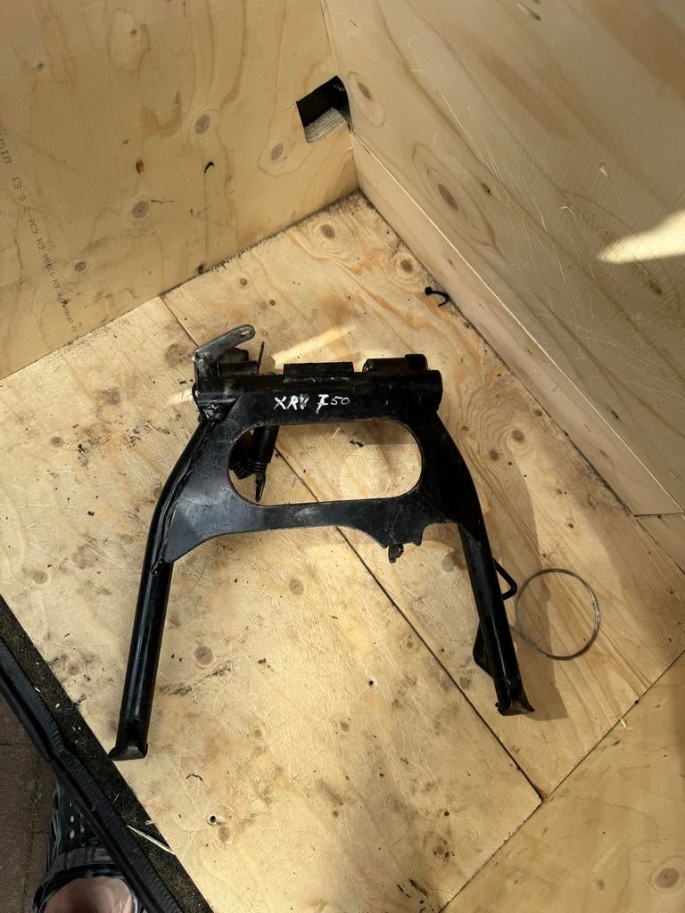 Originele Middenstandaard Honda XRV 750 RD07 Africa Twin, Ophalen of Verzenden, Gebruikt