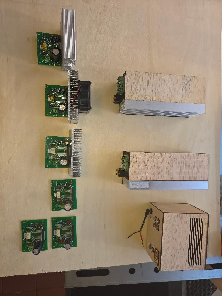 DIY Audio Versterker 4 Kanaals 12V, Audio, Tv en Foto, Nieuw, 120 watt of meer, Stereo, Ophalen
