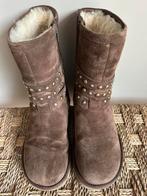 Ugg Uggs Clovis bruin donkerbruin studs studded maat 40, Ophalen of Verzenden, Gedragen, Bruin