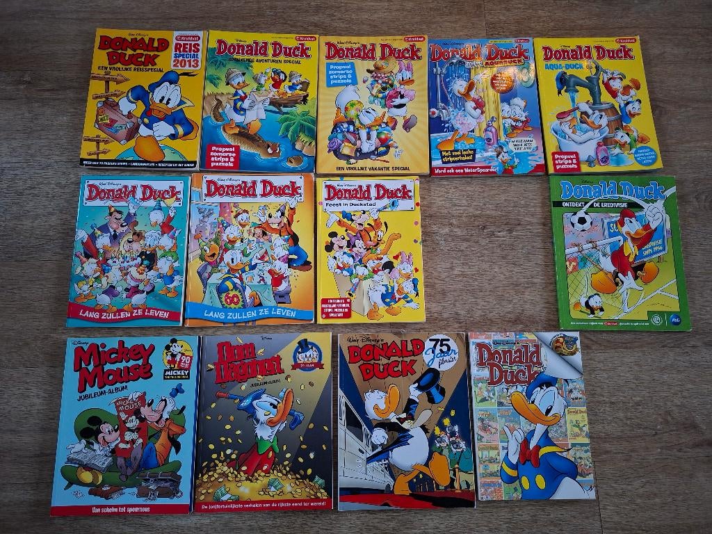 Walt Disney De prins en de bedelaar , Reddertjes en Wall. E, Boeken, Stripboeken, Meerdere stripboeken, Ophalen of Verzenden, Gelezen