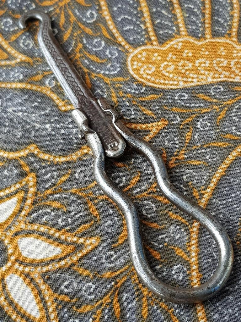 Mooie antieke reis veterhaak van Mandoline uit Frankrijk., Antiek en Kunst, Ophalen of Verzenden