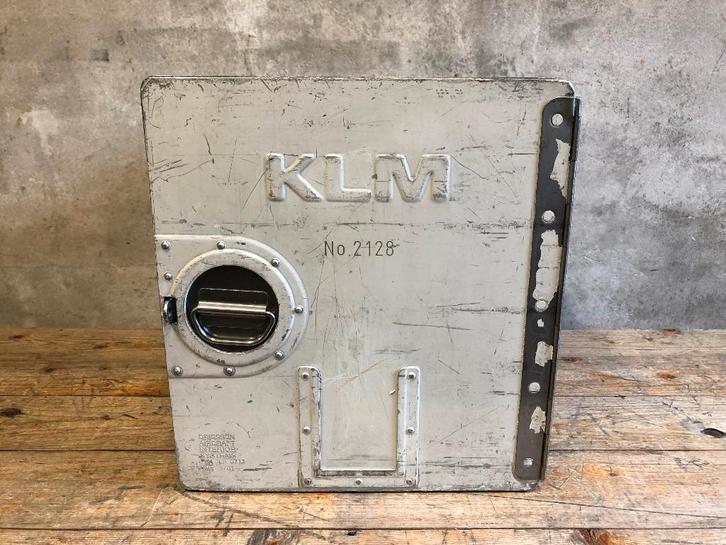 KLM vliegtuigkist | cateringbox | galley | flight case, Huis en Inrichting, Woonaccessoires | Kisten, Gebruikt, Minder dan 50 cm