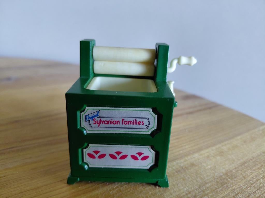 Sylvanian families zeldzame groene vintage wasmachine/1988, Ophalen of Verzenden, Zo goed als nieuw, Poppenhuis
