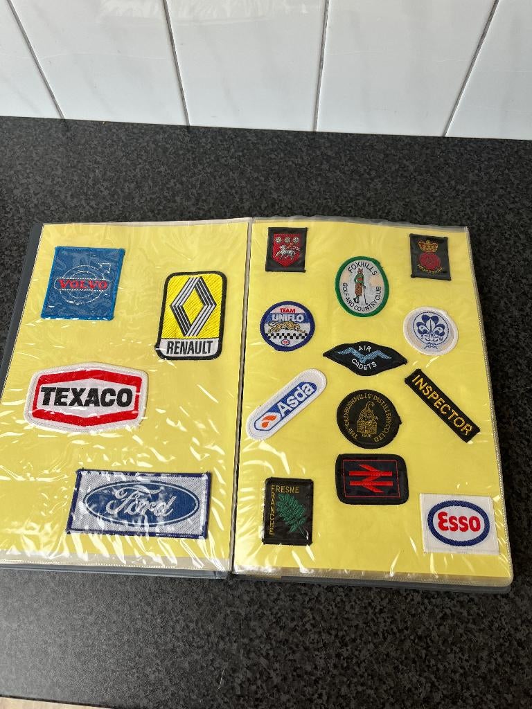 Grote partij opnaai emblemen patches insignes logo`s patch, Ophalen of Verzenden, Nieuw, Overige typen