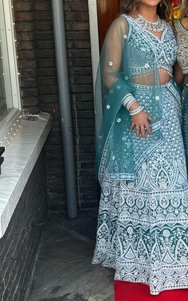 Prachtige zee blauwe Indiase Lehenga Choli, Kleding | Dames, Carnavalskleding en Feestkleding, Zo goed als nieuw, Kleding, Huwelijk