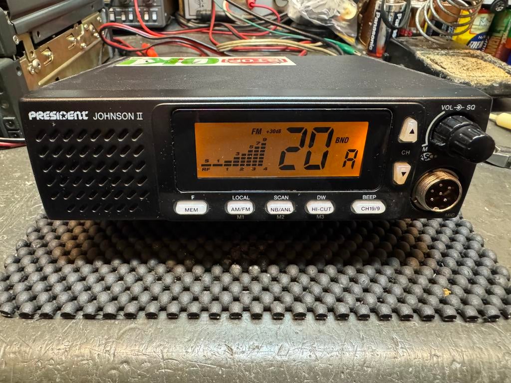 27 mc president johnson 2  fm am 200 ch pr incl vzk, Telecommunicatie, Ophalen of Verzenden, Zender en Ontvanger