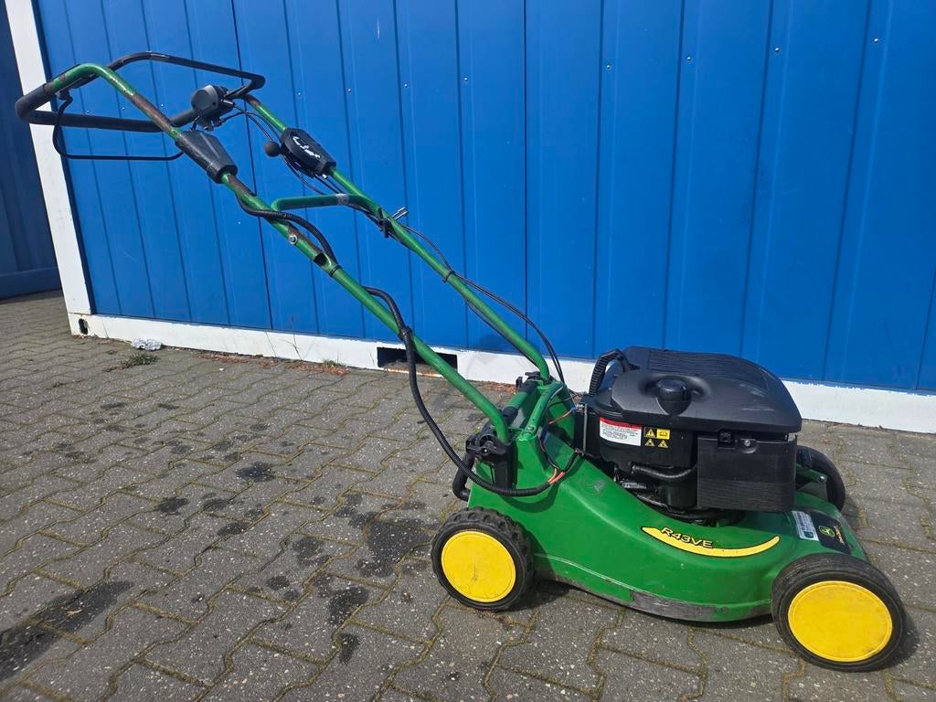 John Deere Grasmaaier Benzine met Electrische Start en Mulch, Ophalen, Cirkelmaaier, Gebruikt, Sabo