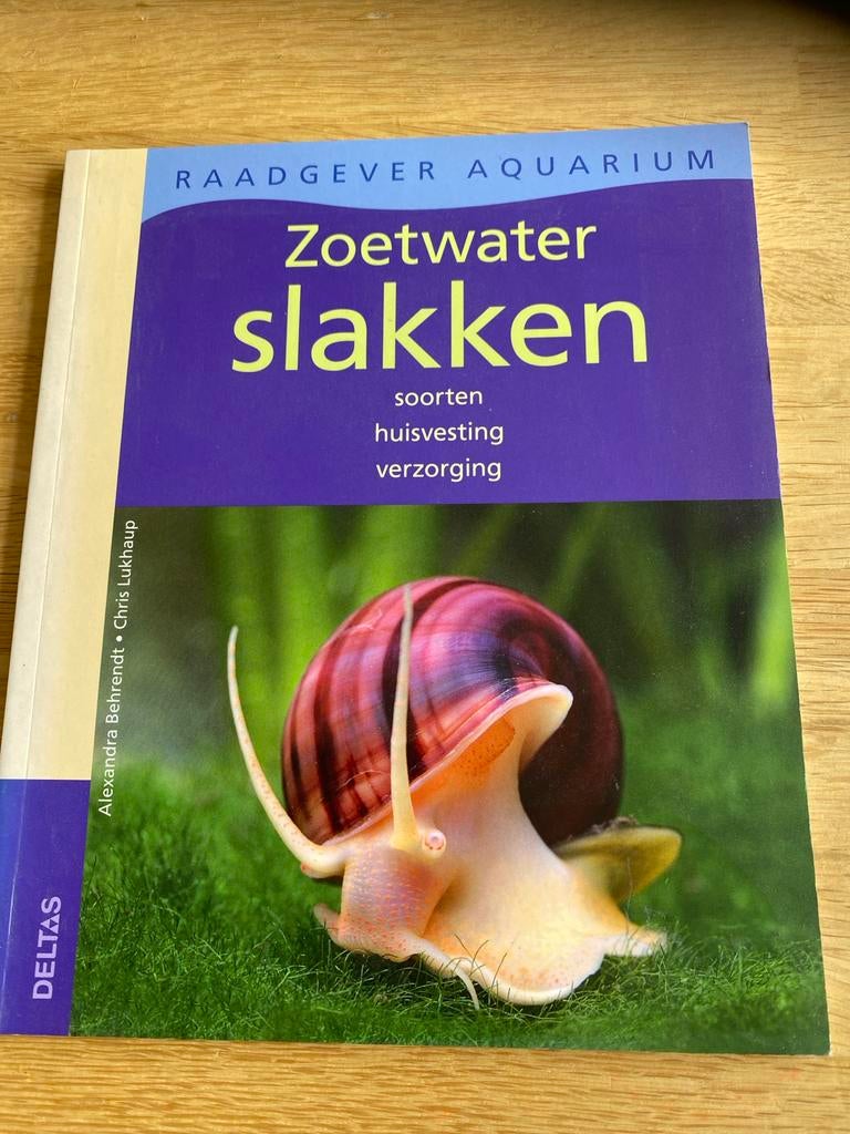 Raadgever Aquarium: Zoetwaterslakken - Soorten & Verzorging, Ophalen of Verzenden, Zo goed als nieuw