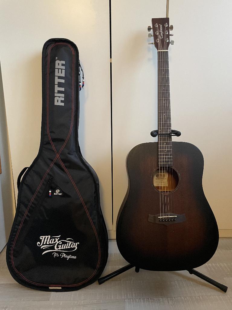 Guitar, Ophalen, Zo goed als nieuw, Klassieke of Spaanse gitaar, Met koffer