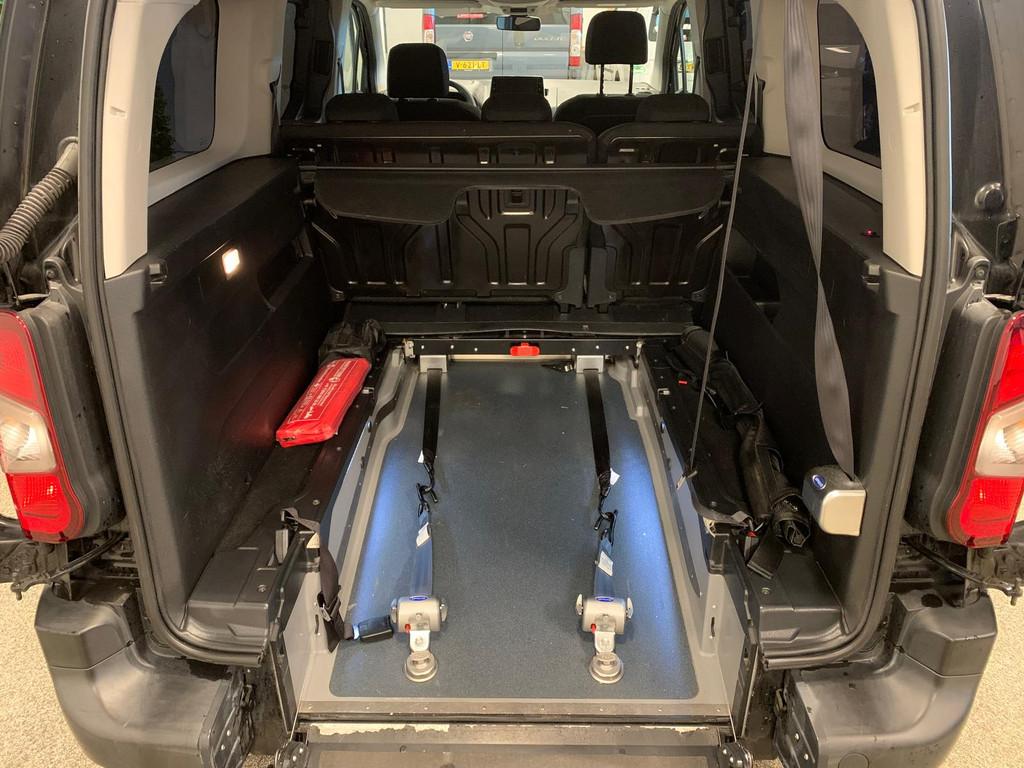 Citroen Berlingo L2 Rolstoelauto 5+1, Auto's, 12 maanden, Stof, Gebruikt, Zwart