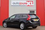 Volvo V60 2.0 D4 Momentum | Origineel NL | Cruise Control |, Auto's, Voorwielaandrijving, Euro 5, Stof, Zwart