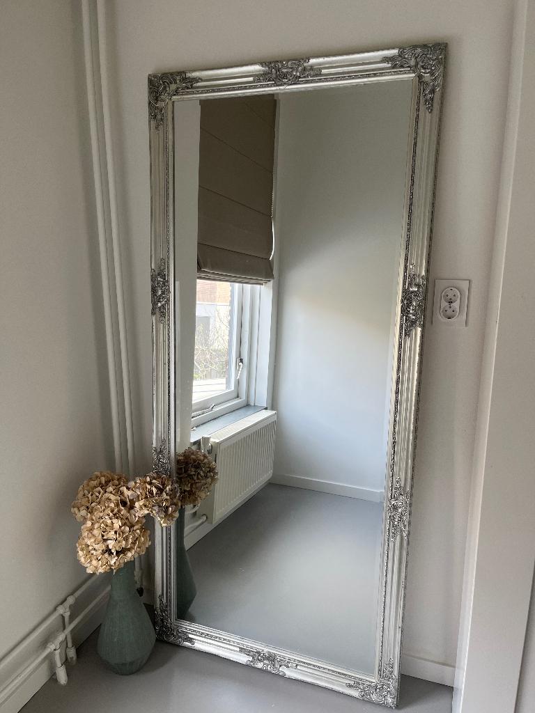 Grote zilveren spiegel, Huis en Inrichting, Woonaccessoires | Spiegels, Ophalen, Zo goed als nieuw, 75 tot 100 cm, 150 tot 200 cm