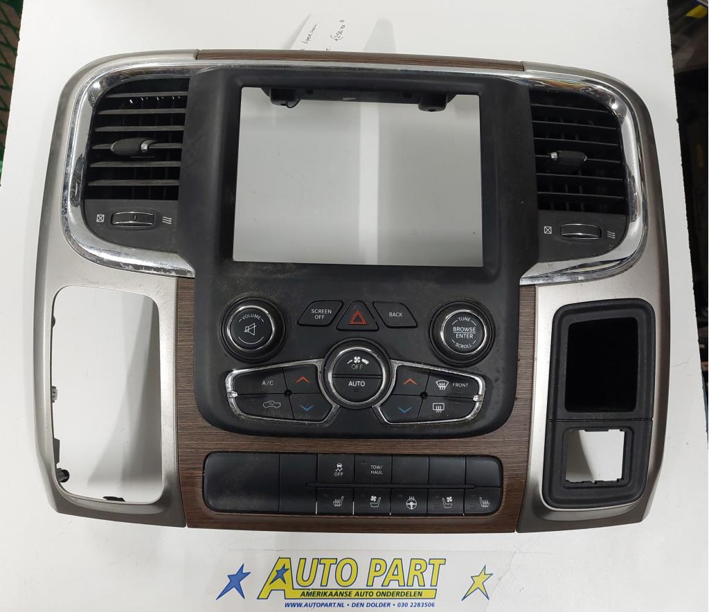 Dodge Ram pickup dashboard airco/radio paneel 13-18, Gebruikt, PO Box 21-8004 | Auburn Hills, MI 48321-8004, Amerikaanse onderdelen