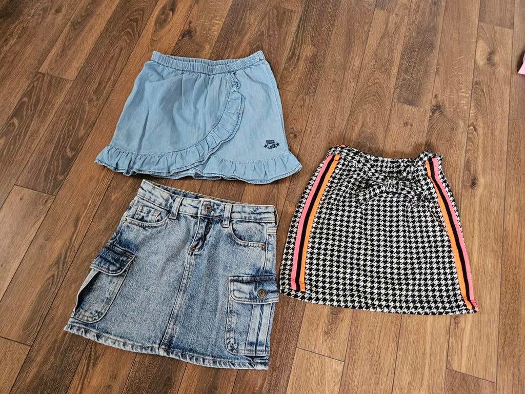 3 Meisjes Rokjes - Diverse Stijlen en Maten, Kinderen en Baby's, Kinderkleding | Maat 122, Ophalen of Verzenden, Zo goed als nieuw