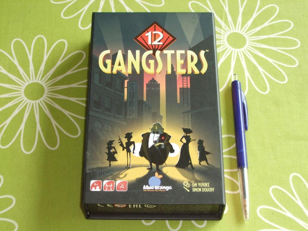 12 Gangsters - snel kaartspel, Vijf spelers of meer, Ophalen of Verzenden, Zo goed als nieuw
