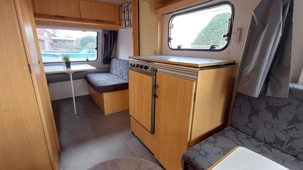 Nette Caravelair Silver 425, bj 2000, 4-pers. optie vast bed, Schokbreker, Treinzit, Tot en met 3, Particulier