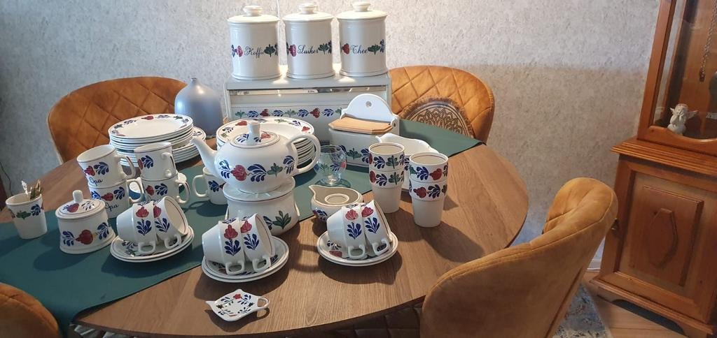 Prachtig en compleet Boerenbont servies, Ophalen of Verzenden