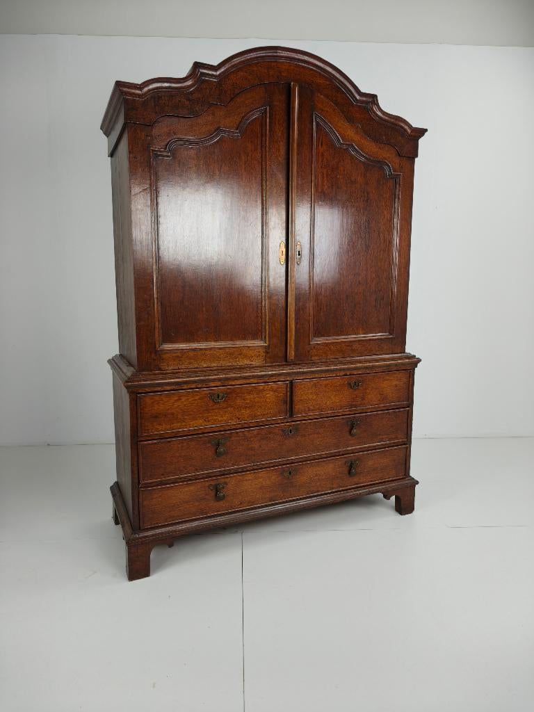 Zeldzaam Nederlands 18e-eeuws eiken kabinet – “Luierkabinet”, Ophalen of Verzenden