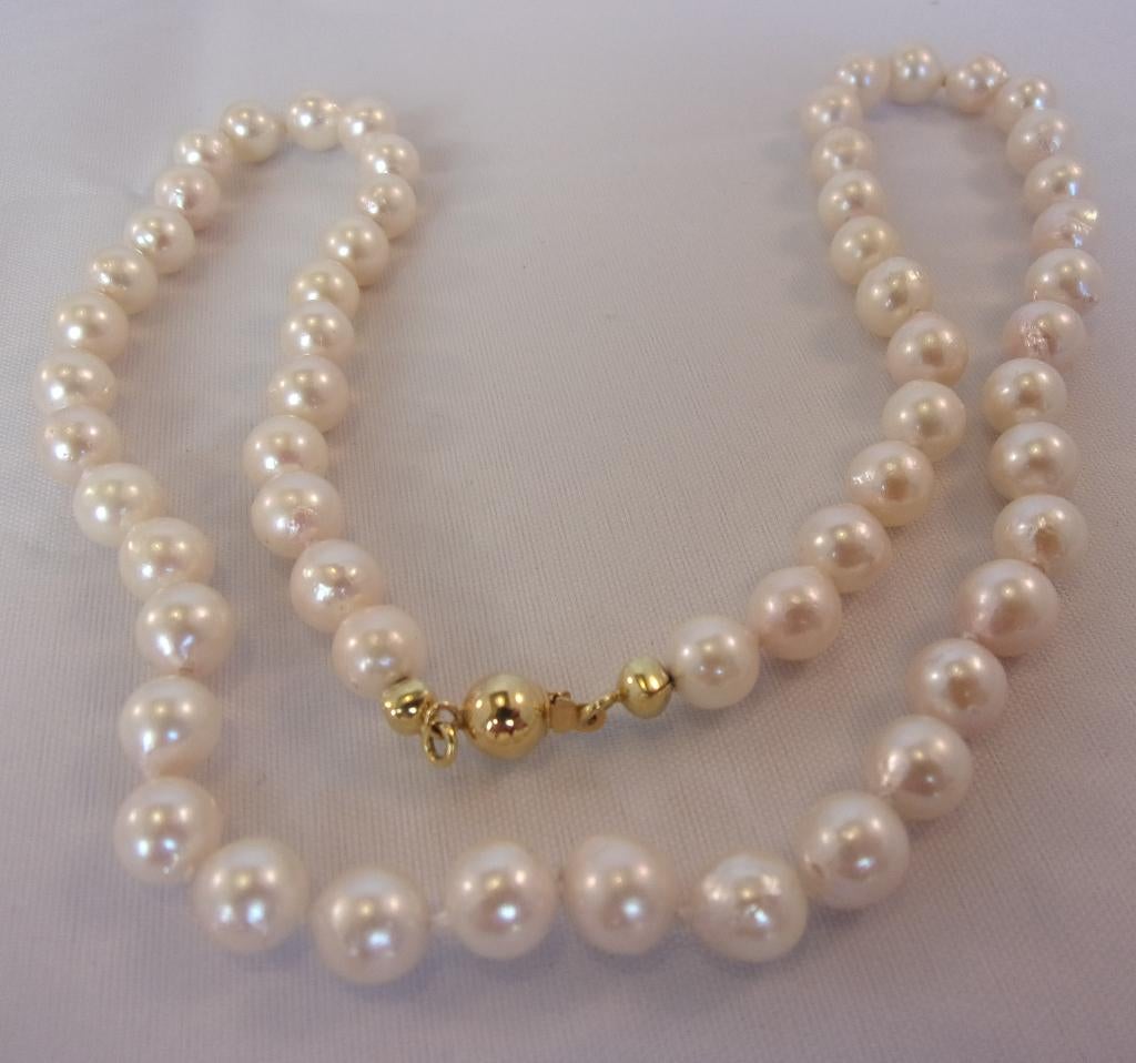 Nieuw parelcollier met 14 karaat gouden bolslot, Sieraden, Tassen en Uiterlijk, Kettingen, Verzenden, Wit, Nieuw, Met edelsteen