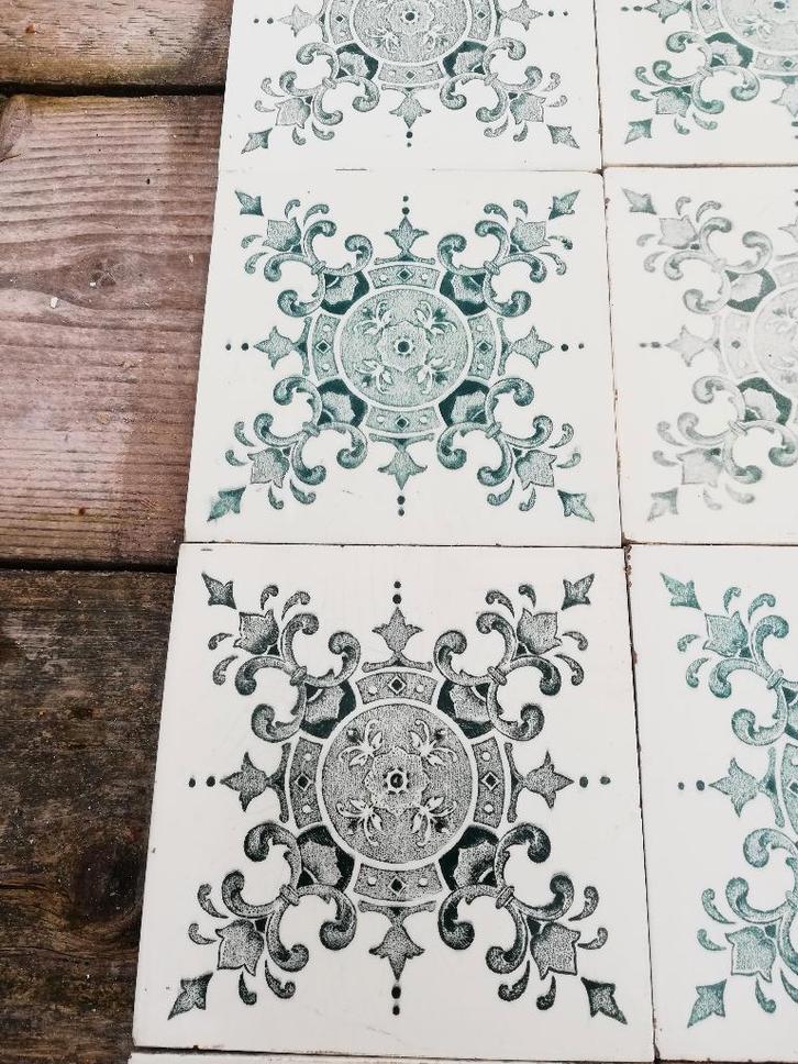 500 antieke tegels donkergroene afbeelding 15.3x15.3 cm, Antiek en Kunst, Antiek | Wandborden en Tegels, Ophalen