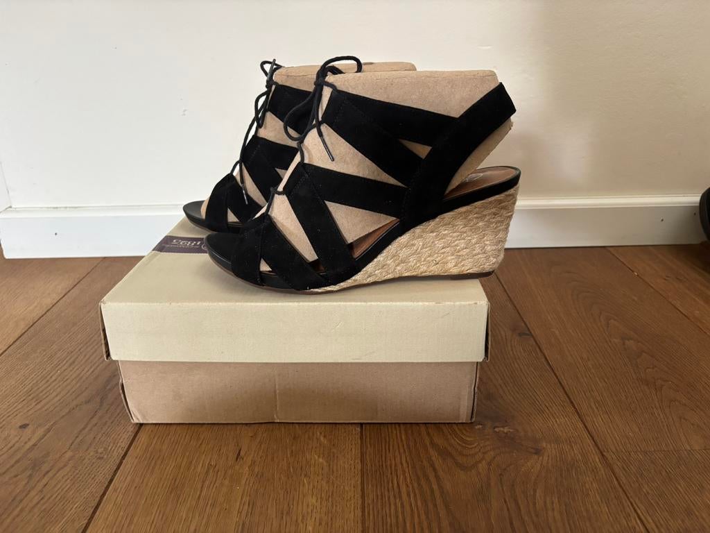 Clarks sandalen mt 42, Ophalen of Verzenden, Zo goed als nieuw, Sandalen of Muiltjes