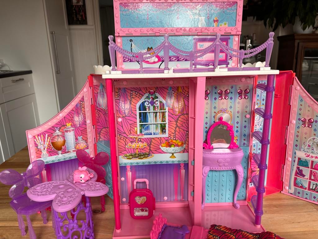 Barbie Prinsessen Speelhuis - Uitklapbaar met Meubels, Ophalen of Verzenden, Gebruikt, Barbie